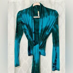Mulata Vibrant Turquoise/Blue Green Tie Dye, Front Wrap Top